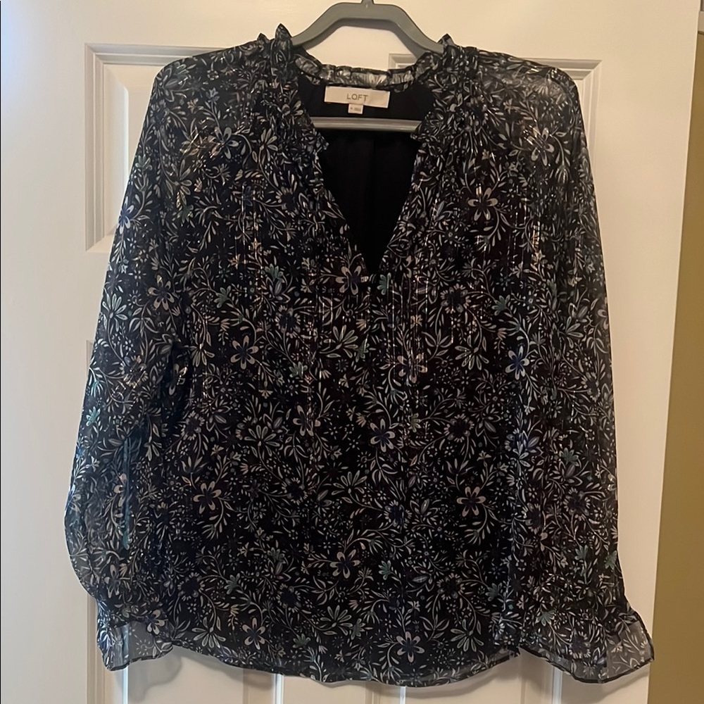 LOFT Black and White Ruffled 3/4 Sleeve Blouse